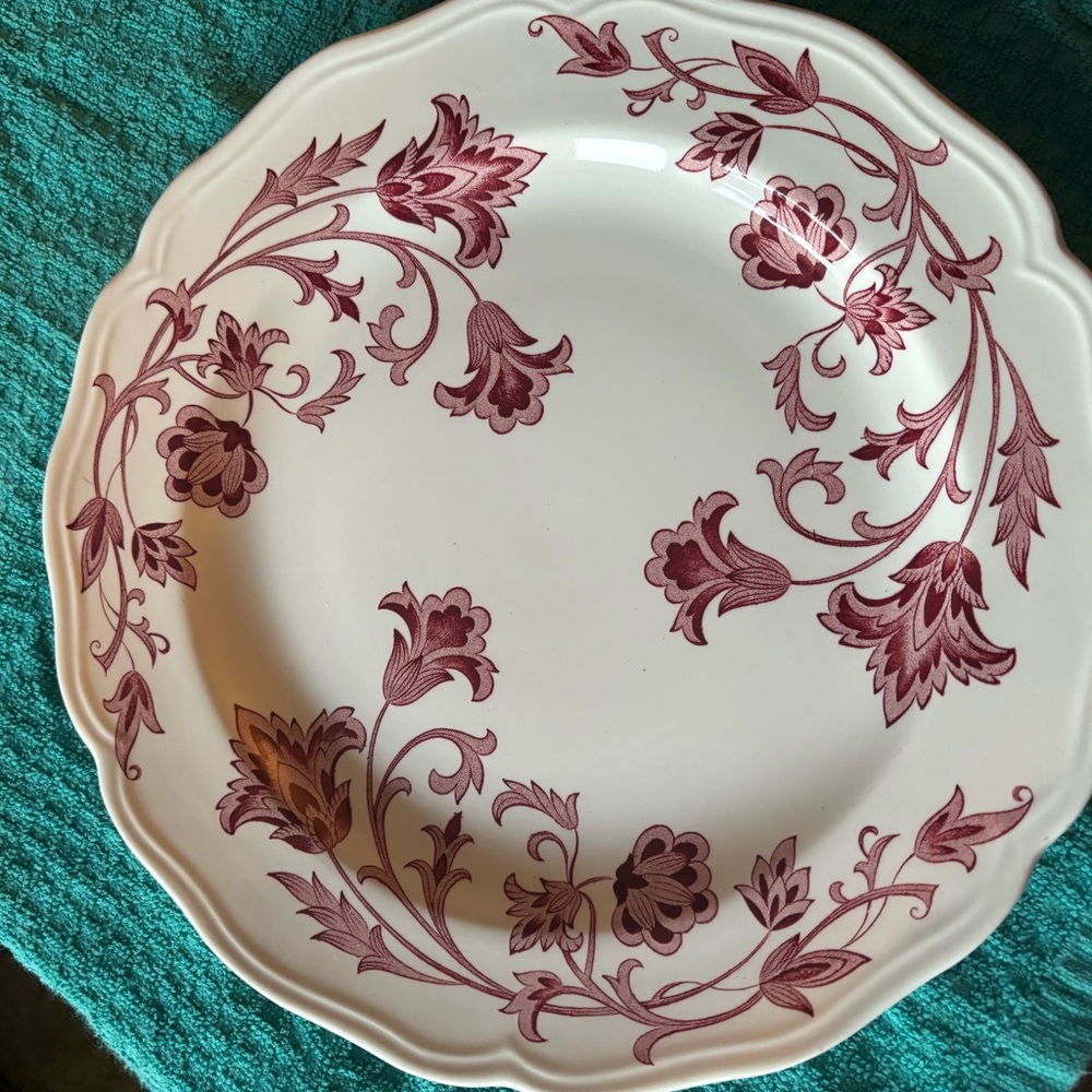 One Royal Staffordshire plate, Windsong Ironstone by J&G Meakin. England.
